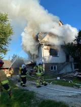 Tragiczny pożar domu w Głogoczowie. Jedna osoba nie żyje