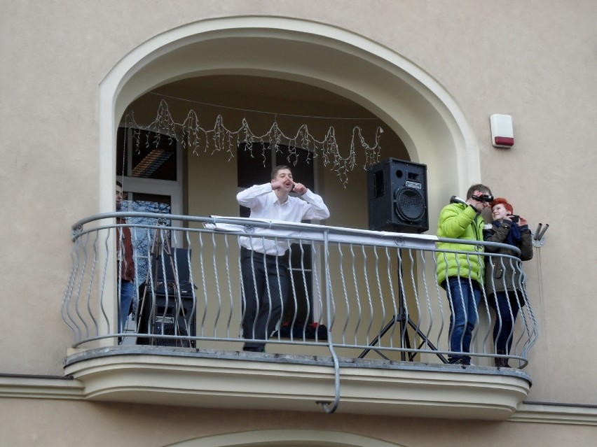 Ok. 200 osób tańczyło poloneza na rynku w Lublińcu