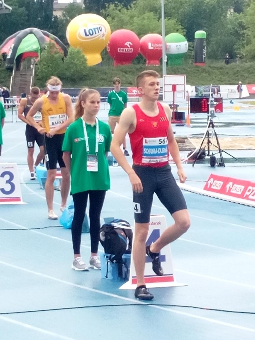 Jakub Sobura-Durma z KKL Kielce został mistrzem Polski juniorów w biegu na 400 metrów przez płotki