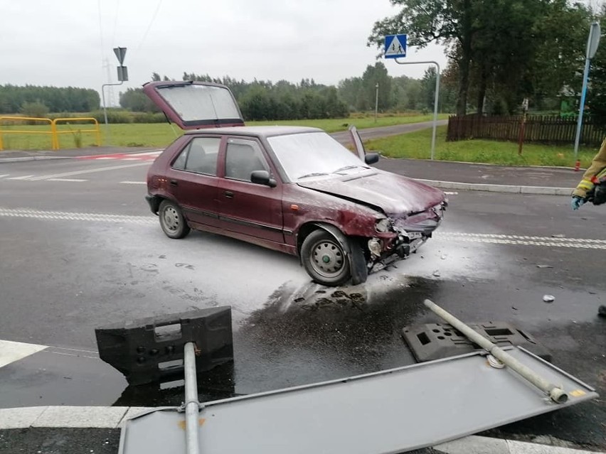 Golakowa Szyja. Zderzenie aut, dwie osoby w szpitalu