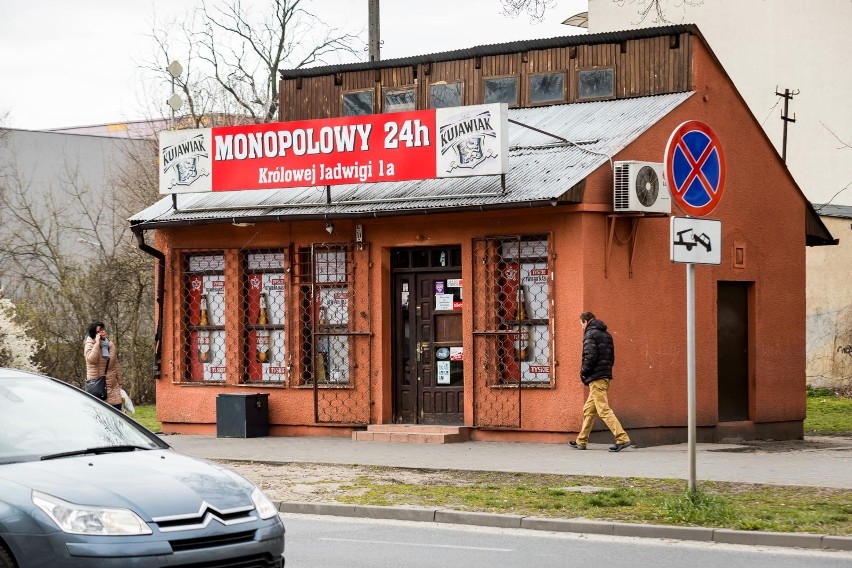 Rynek „małpek” wcale się nie kurczy. Alkohol w wersji mini,...