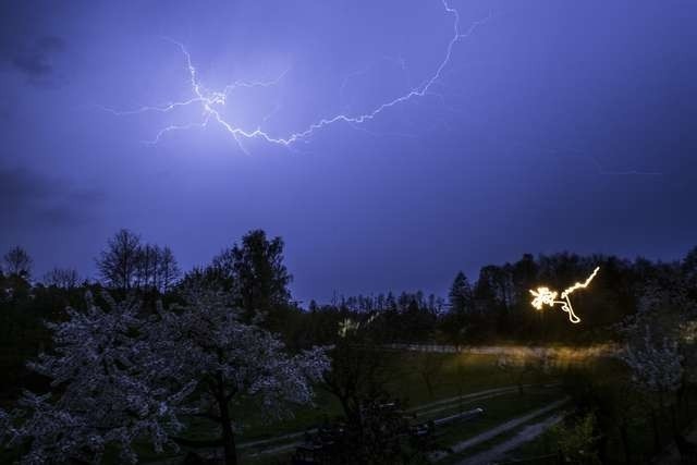 Burza nad Toruniem w okolicach RozgartBurza nad Toruniem w okolicach Rozgart