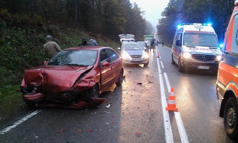 Wypadek na trasie Knyszyn – Chraboły. Karambol na DK 65 (zdjęcia)