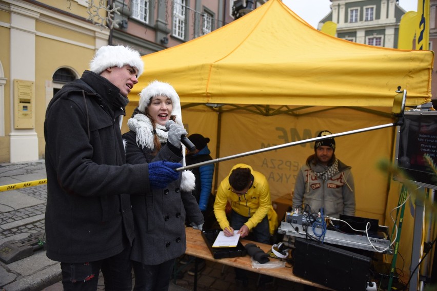 Darmowe choinki: Tak było rok temu na Starym Rynku