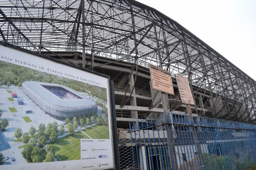 Budowa stadionu Górnika Zabrze: robotnicy wracają na plac budowy