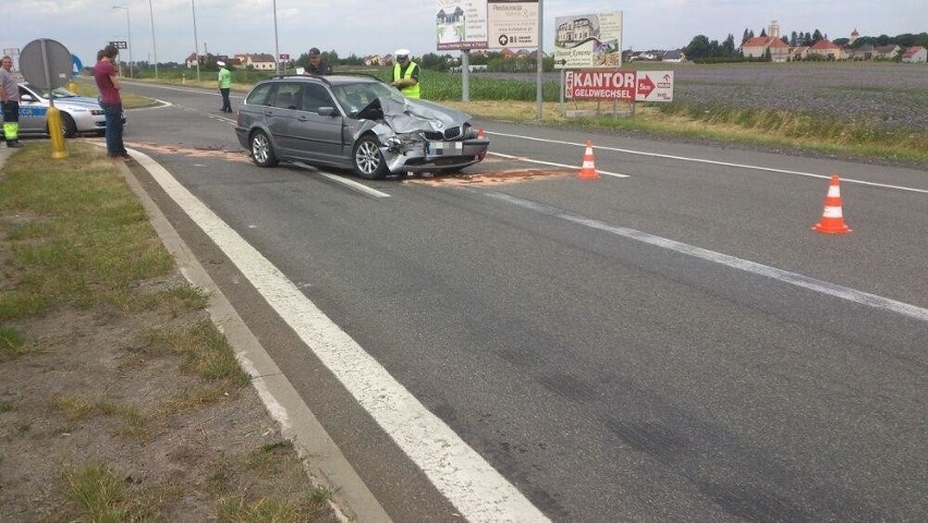 Audi zderzyło się z bmw.