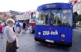 Plac Zamkowy zamienił się w autobusową minizajezdnię. Zobacz zdjęcia z pikniku komunikacyjnego ZTM