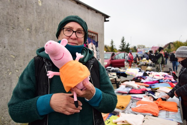 Na pchlim targu w Tarnobrzegu.