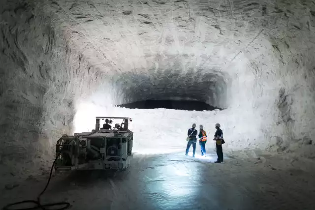 Byliśmy 800 metrów pod ziemią! Co znajduje się w kopalni soli w Kłodawie? Przejdź dalej i zobacz -->
