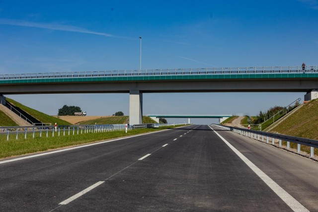 Około 30 tysięcy uwag wpłynęło do Generalnej Dyrekcji Dróg Krajowych i Autostrad w sprawie sześciu wariantów przebiegu planowanej nowej "zakopianki", czyli drogi ekspresowej S7 z Krakowa do Myślenic.