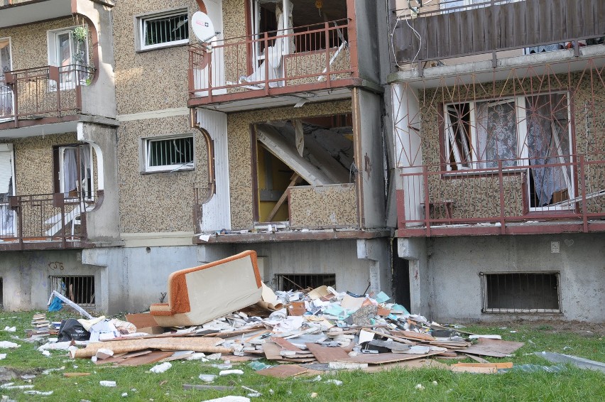 Postanowiono, że dla spokoju lokatorów z budynku 4c, przed...