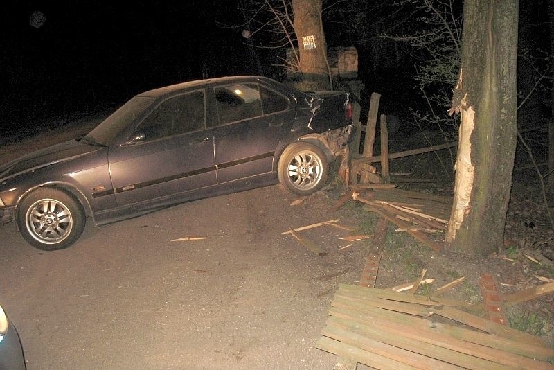 Jaświły. Policyjny pościg za pijanym kierowcą bmw (zdjęcia)