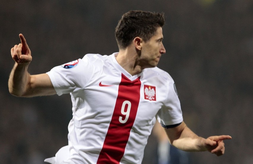 Robert Lewandowski strzelił dwa gole w meczu Szkocja -...