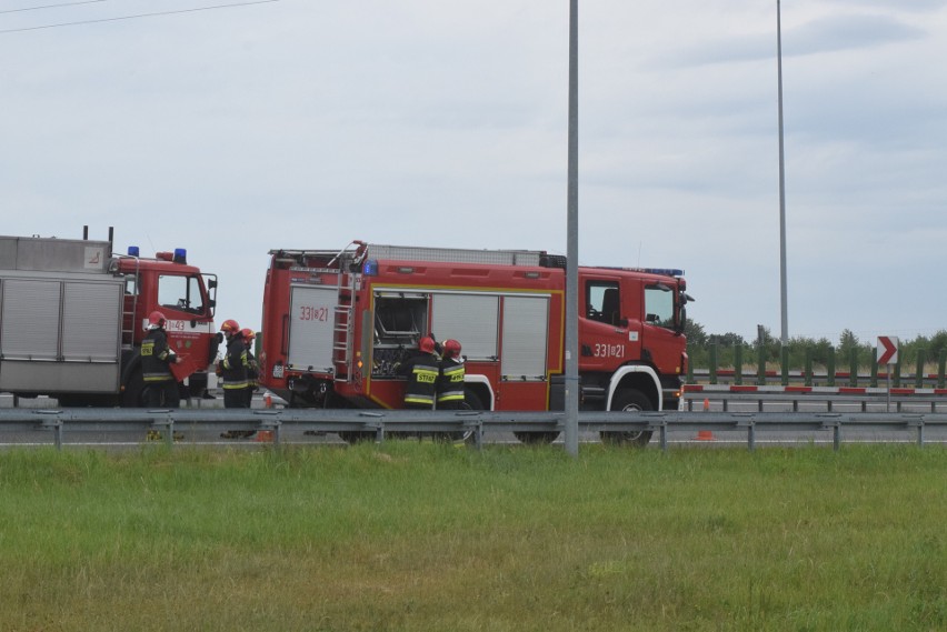 Na zakręcie drogi S1 na węźle Suchy Potok w Bielsku-Białej 4...