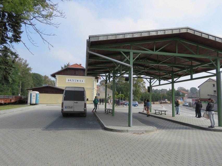 Dworzec autobusowy w Brzeźnicy