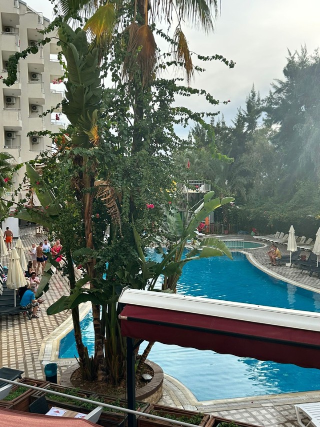 Wczasy w Turcji okazały się koszmarem - hotel był brudny i zniszczony.