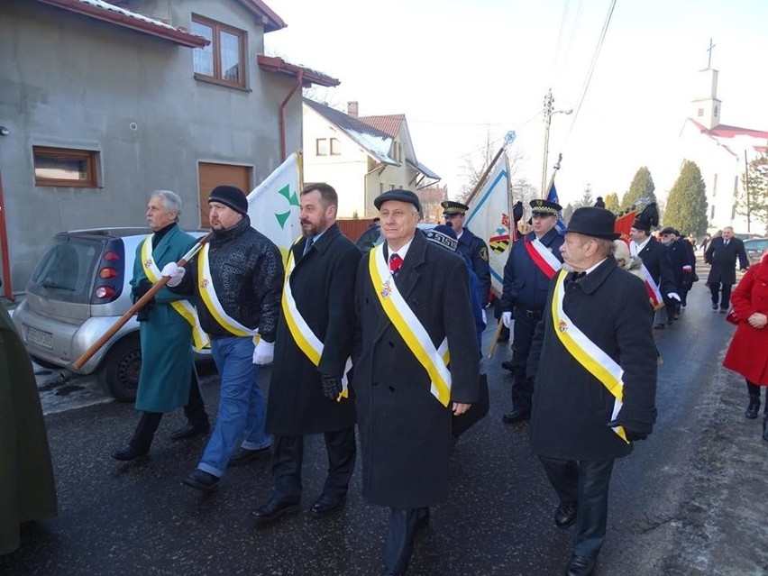 Sosnowiec: W Ostrowach Górniczych uczczono pamięć zamordowanej 70 lat temu rodziny Mackiewiczów FOTO