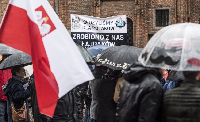 Sobota przebiegała w Toruniu pod znakiem protestów. W samo...