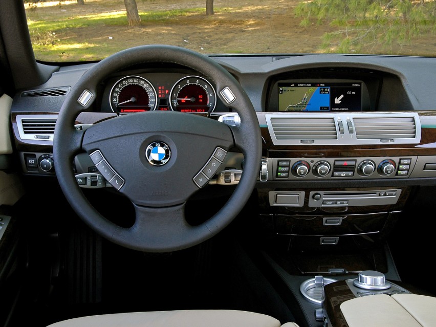 BMW 7 (2005 – 2008)...