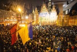 Wrocławianie manifestowali swoje poparcie dla Ukrainy. Tłumy w centrum miasta [ZDJĘCIA]