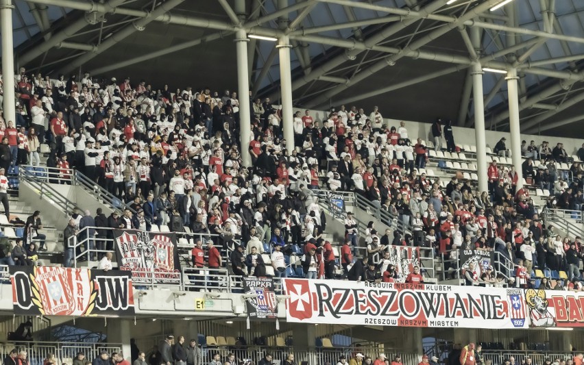 Stal pokonała Resovię 2:1