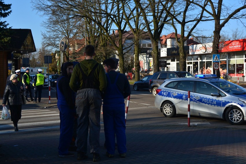 Ostrołęka. Wypadek na ulicy Piłsudskiego. Osobówka potrąciła...