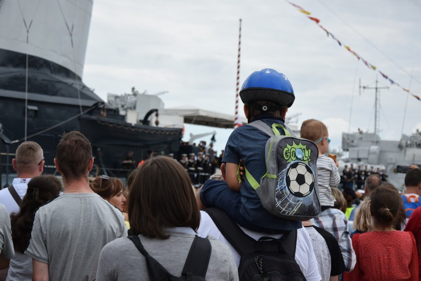 Święto Marynarki Wojennej. Symboliczny moment w Gdyni. Rodzina Raczyńskich objęła honorowym mecenatem ORP Błyskawicę