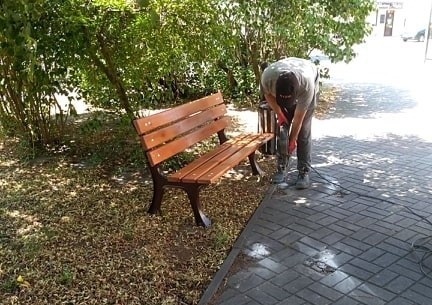 Tym razem złodziejowi spodobało się drewno użyte do budowy...