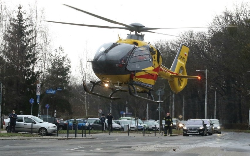 Śmigłowiec LPR wylądował na Sępolnie przy pętli tramwajowej