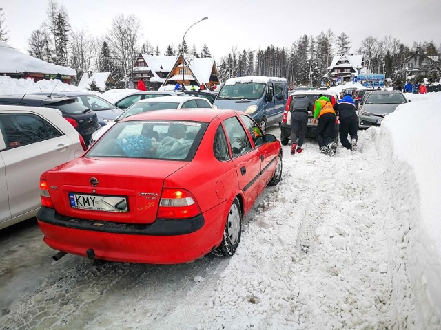 Sołtysi ale też mieszkańcy gminy Gródek nad Dunajcem obawiają się, że zimą nie będą w stanie przejechać przez nieodśnieżone drogi