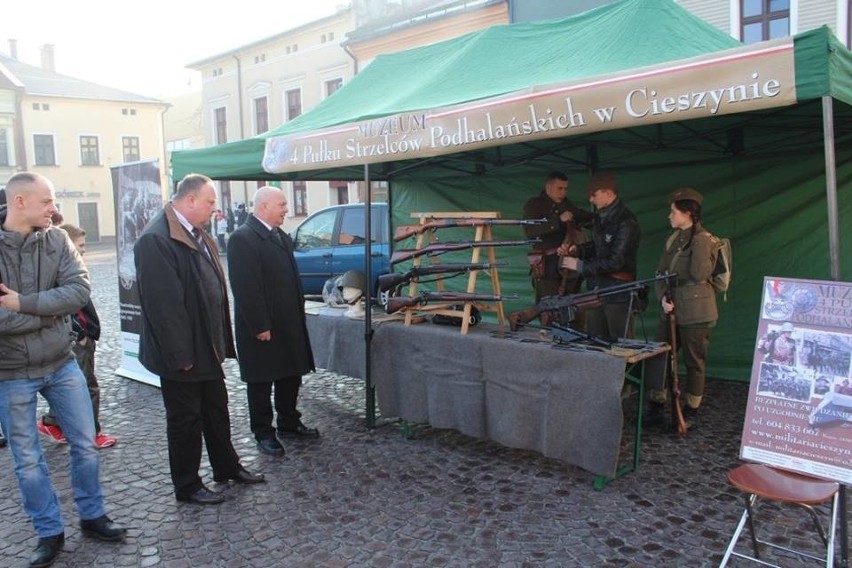 Skoczów: Hołd dla Żołnierzy Wyklętych na rynku [ZDJĘCIA]