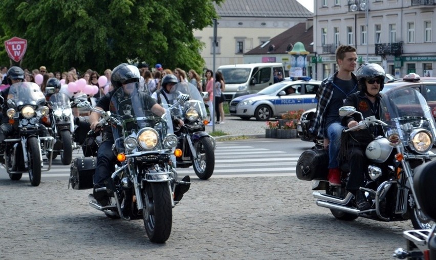 Marsz Różowej Wstążki do inicjatywa Częstochowskich Amazonek