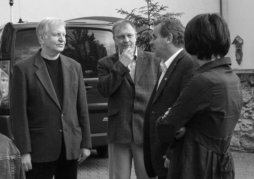 Od lewej: Andrzej Barański, reżyser, Janusz Barański,...