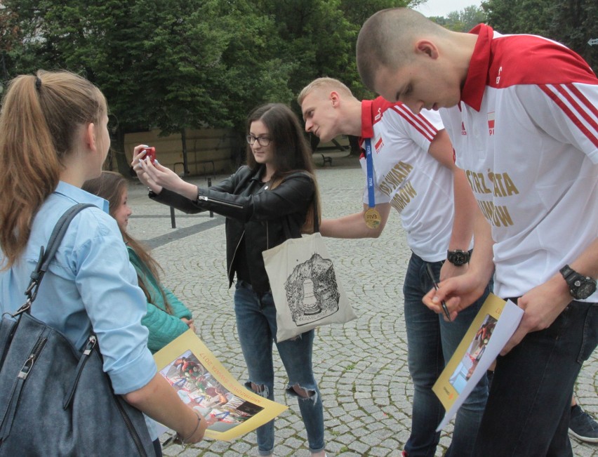 Mistrzowie świata juniorów, Jakub Ziobrowski, Tomasz Fornal...