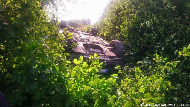 W czwartek (15.08.2019) w Reczu (gmina Rogowo, powiat żniński) doszło do wypadku. Samochód wypadł z drogi. Więcej informacji w dalszej części galerii >>>