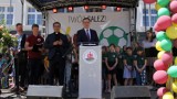 Nowoczesny kompleks boisk sportowych przy szkole w centrum Wrocławia. Otworzył go sam premier Mateusz Morawiecki [ZDJĘCIA]