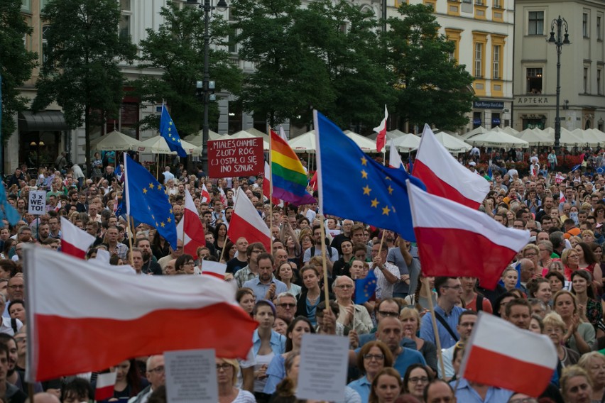 24 lipca 2017. Protest w obronie niezależności sądów na...