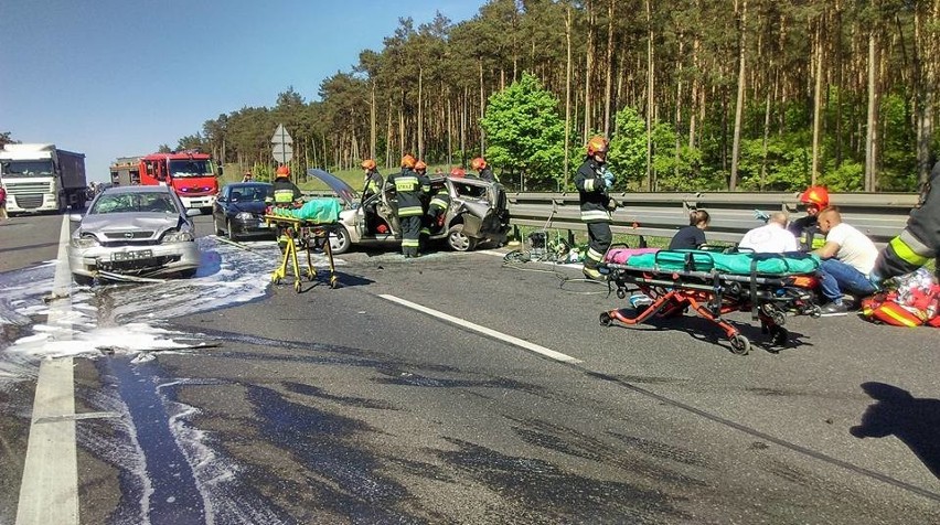 Jadąc z Bydgoszczy w kierunku Stryszka, ok. 500 metrów przed...