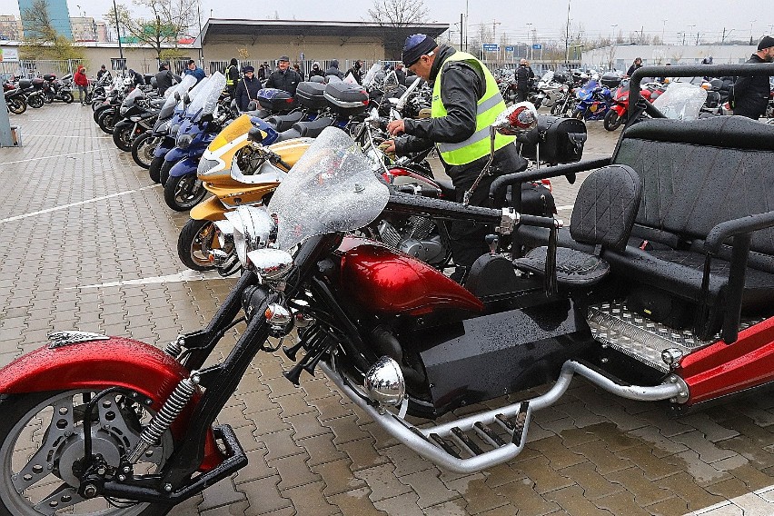Rozpoczęcie sezonu motocyklowego 13 kwietnia 2019 w Łodzi