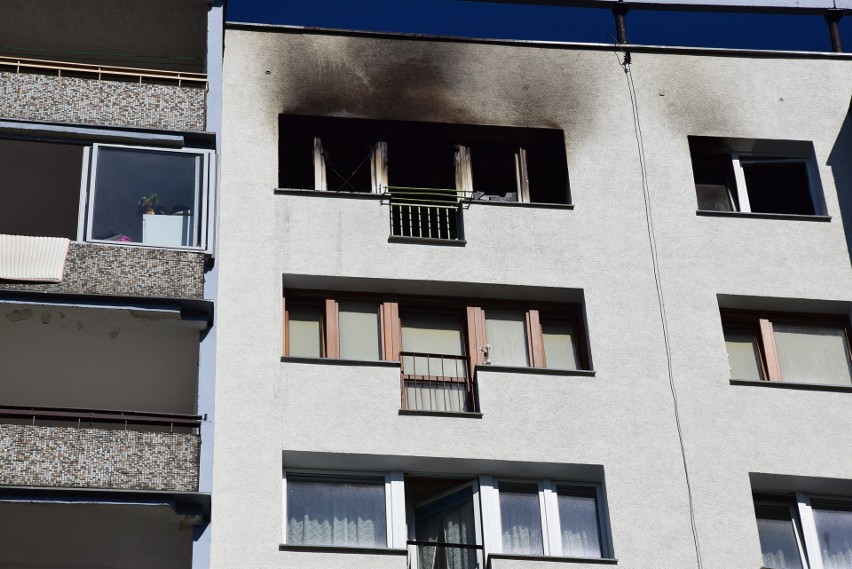 Pożar w Szczecinie na ul. Walecznych. Dwie osoby nie żyją 