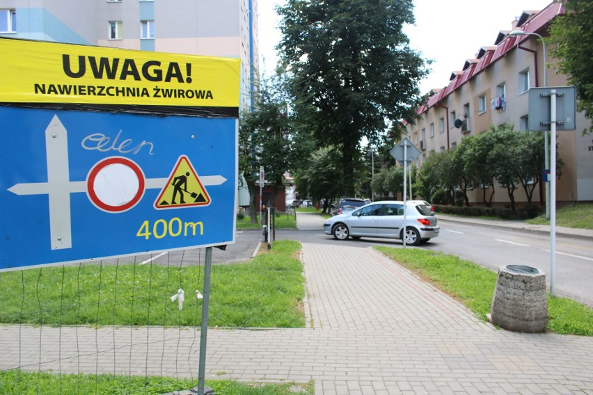 Niespełna miesiąc temu rozpoczął się remont ulicy Staszica w...