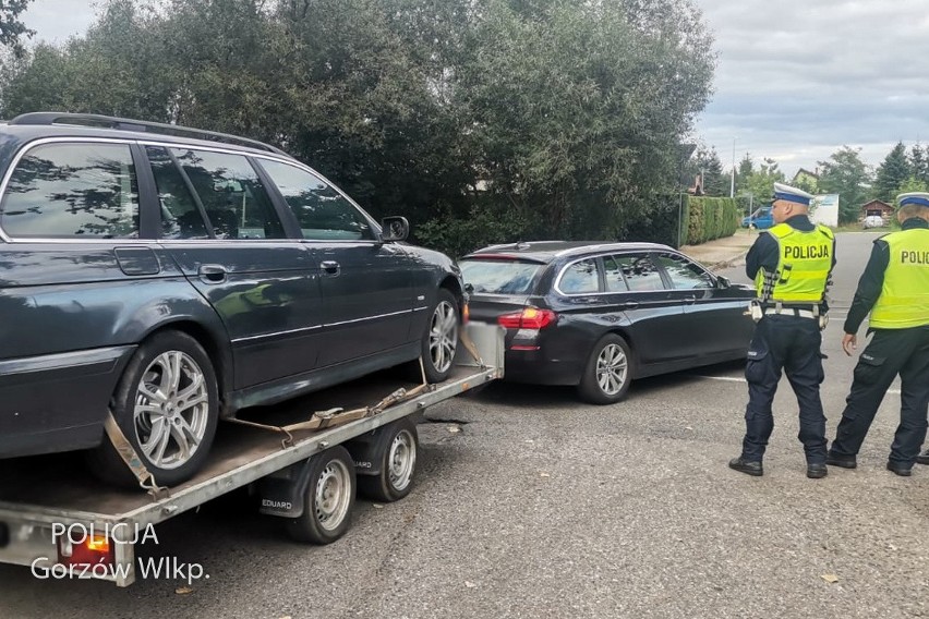 Policjanci kontrolowali kierowców i pojazdy, które wzięły...