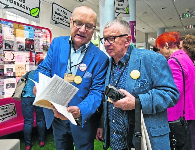 Andrzej Ziemiński, dyrektor Koszalińskiej Biblioteki Publicznej, w rozmowie z Grzegorzem Funke, szefem Rady Kultury