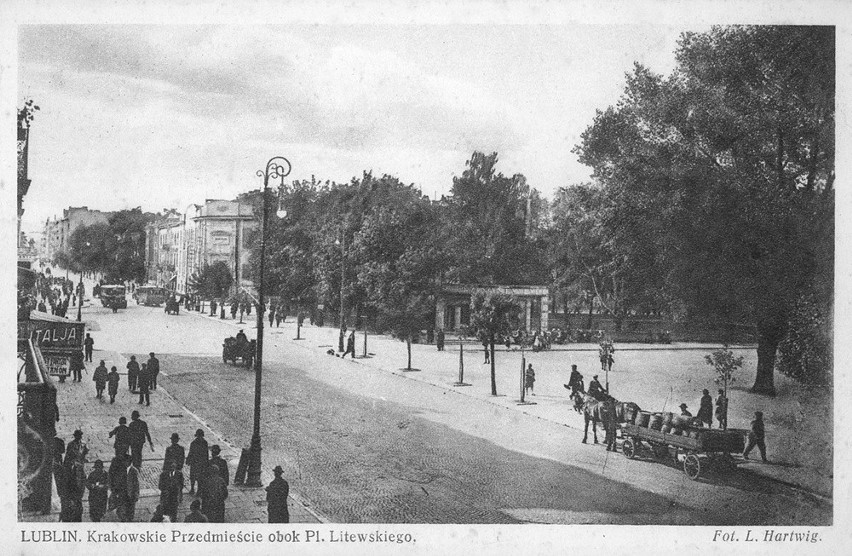 Plac Litewski, pocztówka z początku lat 30., fot. Ludwik...