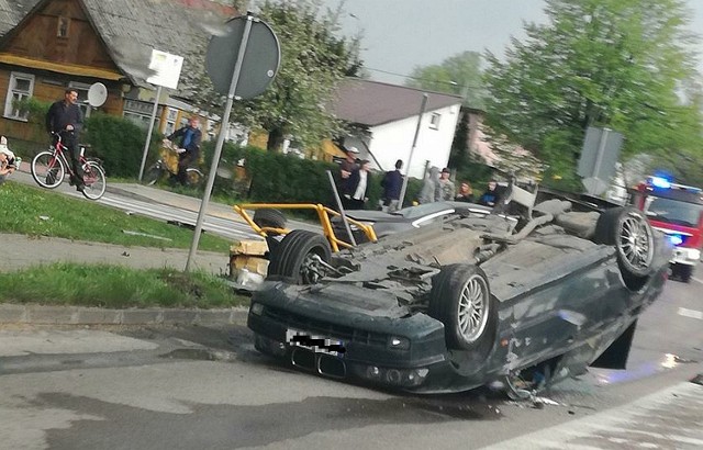 Wypadek opla i BMW w Hajnówce