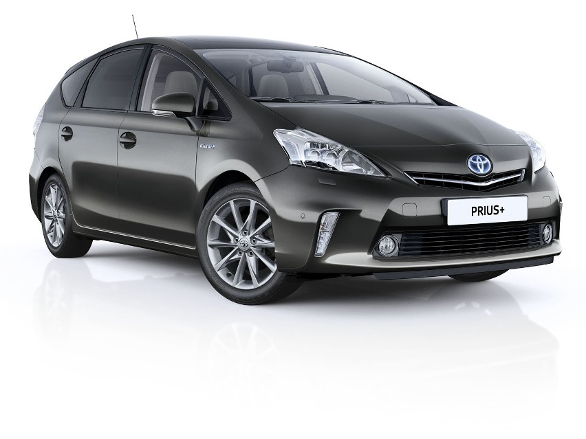 Toyota prius może być niebezpieczna? Auta muszą mieć...