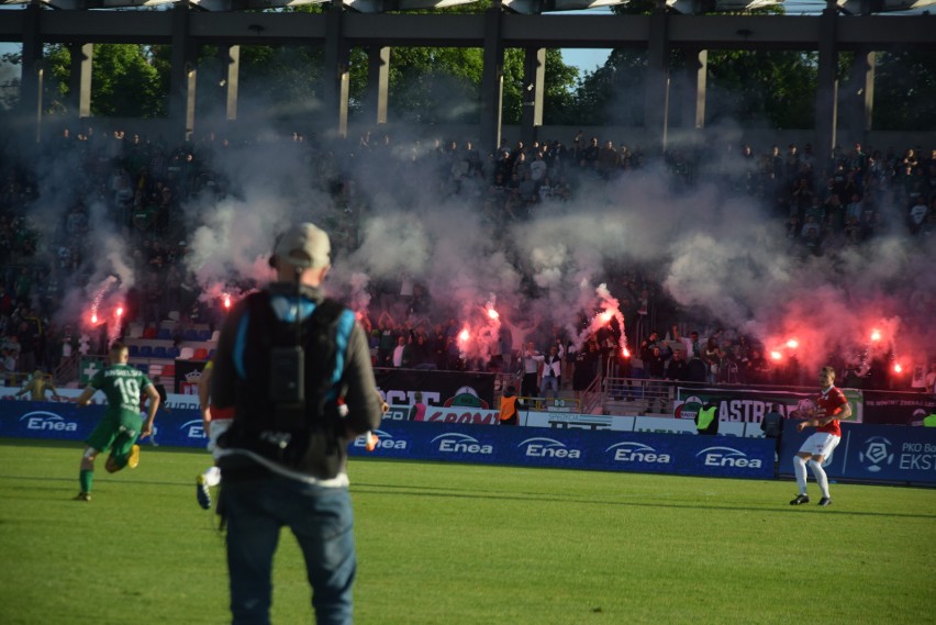 PKO Ekstraklasa. Racowisko na meczu Radomiaka Radom z Wisłą Kraków. Zobacz zdjęcia