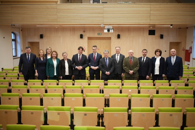 Akademia Pomorska będzie Uniwersytetem nie tylko z nazwy. Oczywiście, sama nazwa przyciągnie znacznie więcej studentów i zwiększy prestiż słupskiej uczelni na arenie krajowej i międzynarodowej.