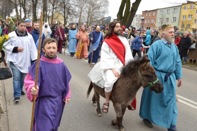 Inscenizacja wjazdu Chrystusa do Jerozolimy w Wejherowie przyciągnęła tłumy