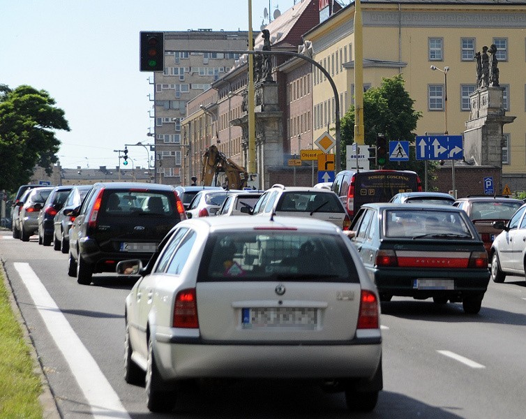 Komunikacyjny paraliż Szczecina. Ulice zakorkowane, dochodzi do kolizji i wypadków
